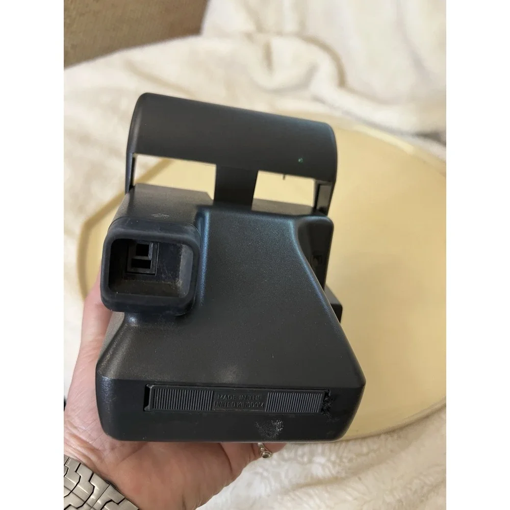 Vintage polaroid one step close up camera, NOT TESTED